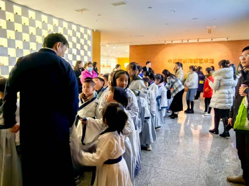 文化赋能：西藏魔创文旅挖掘城市文化资源的实践探索